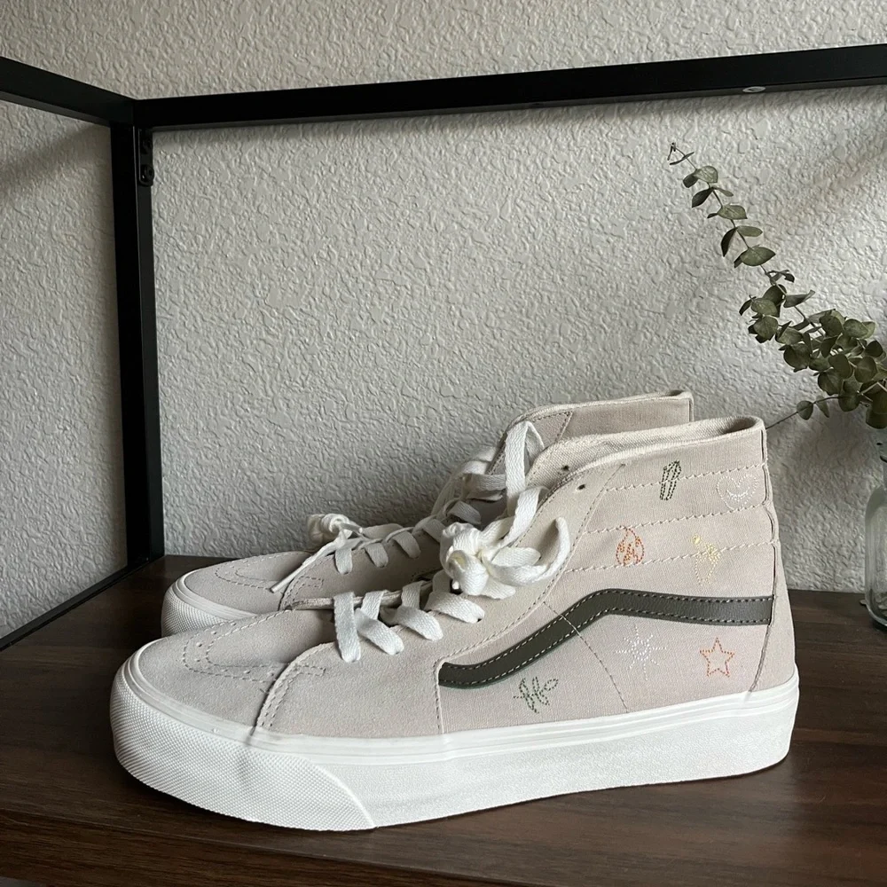 NWOT SK8-Hi Tapered VR3 Sneakers | Beige - Picture 3 of 5